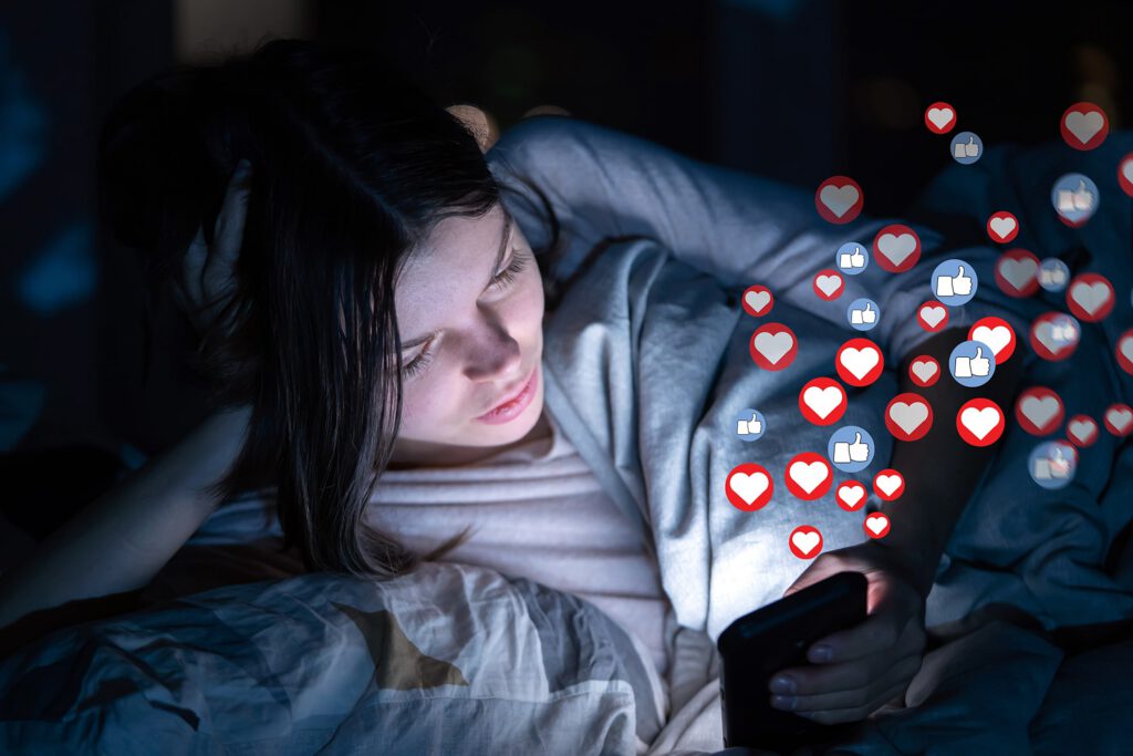 validation-reseaux-sociaux-africa-pink-shutterstock
