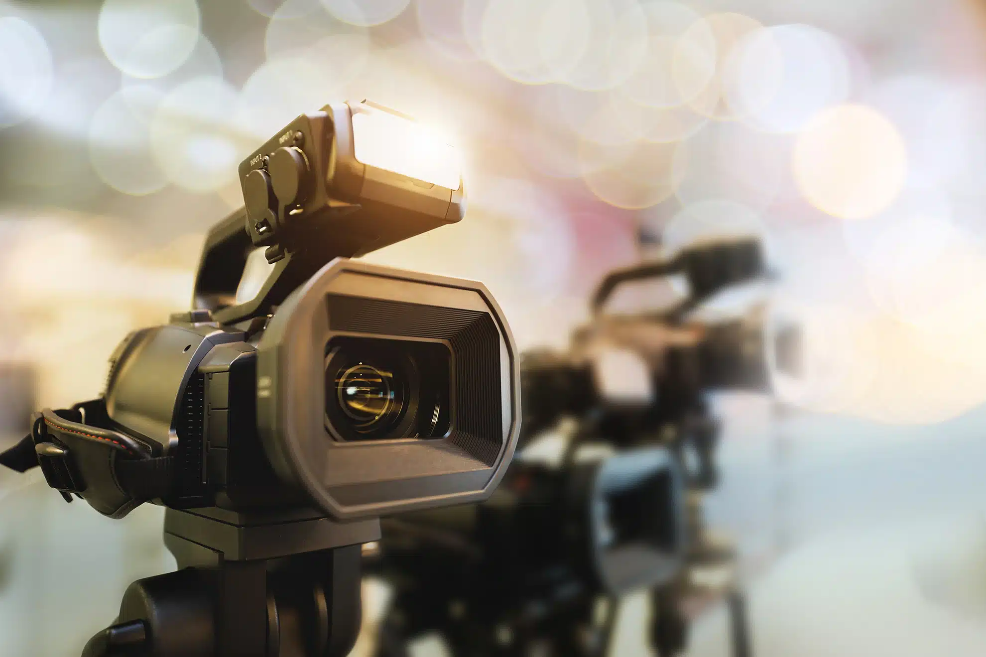 la-bas-cameras-eakrin-rasadonyindee-shutterstock croatie presse médias